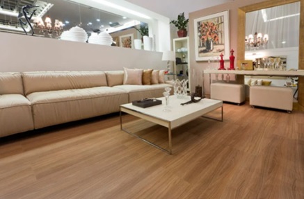 Piso Laminado ou vinilico