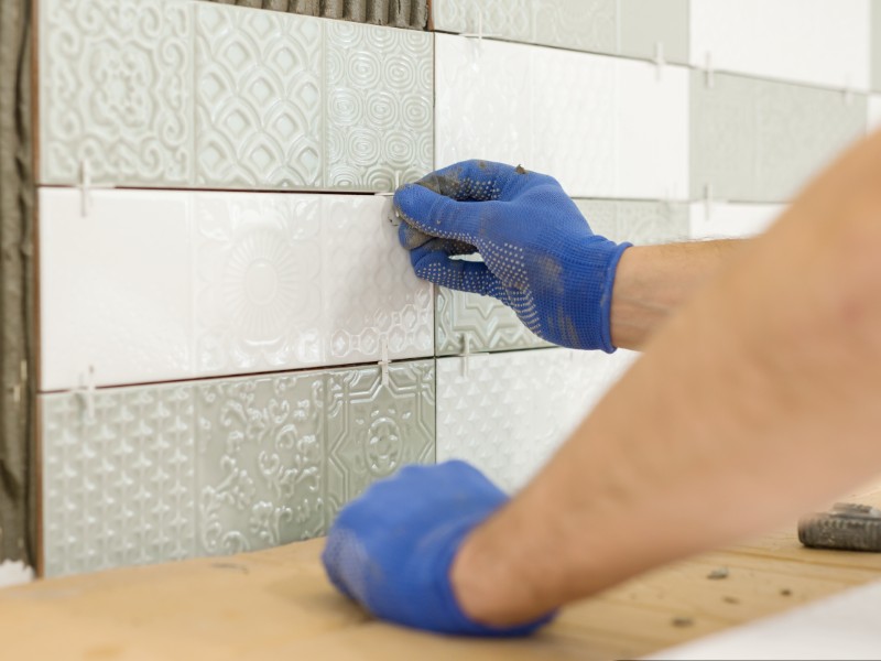 Como aplicar revestimento meia-parede na cozinha